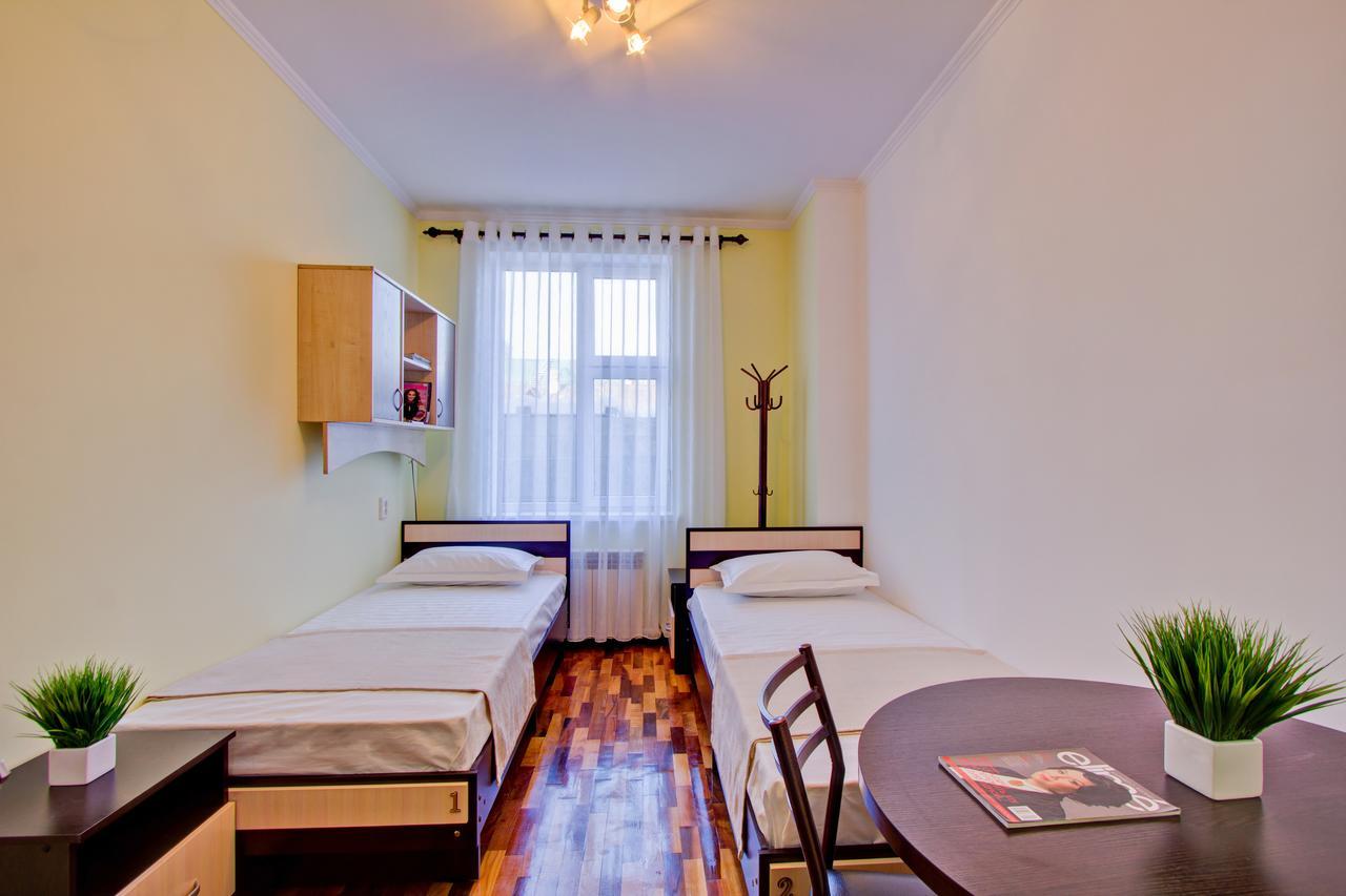 Centre Hostel Bishkek Luaran gambar
